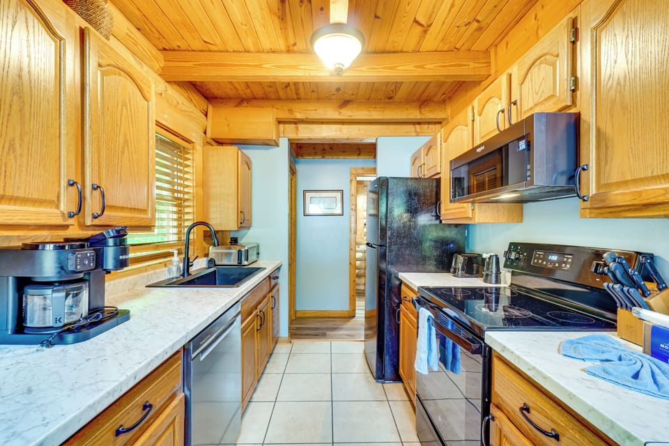 Kitchen | Cooking Basics | Keurig & Drip Coffee Makers | Main Floor