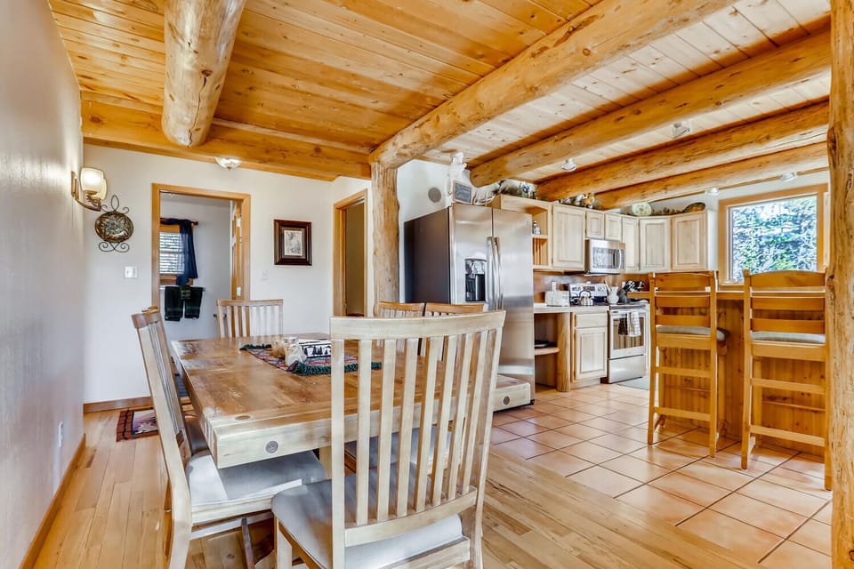 With room for everyone at the dining table, there is extra inserts and chairs.