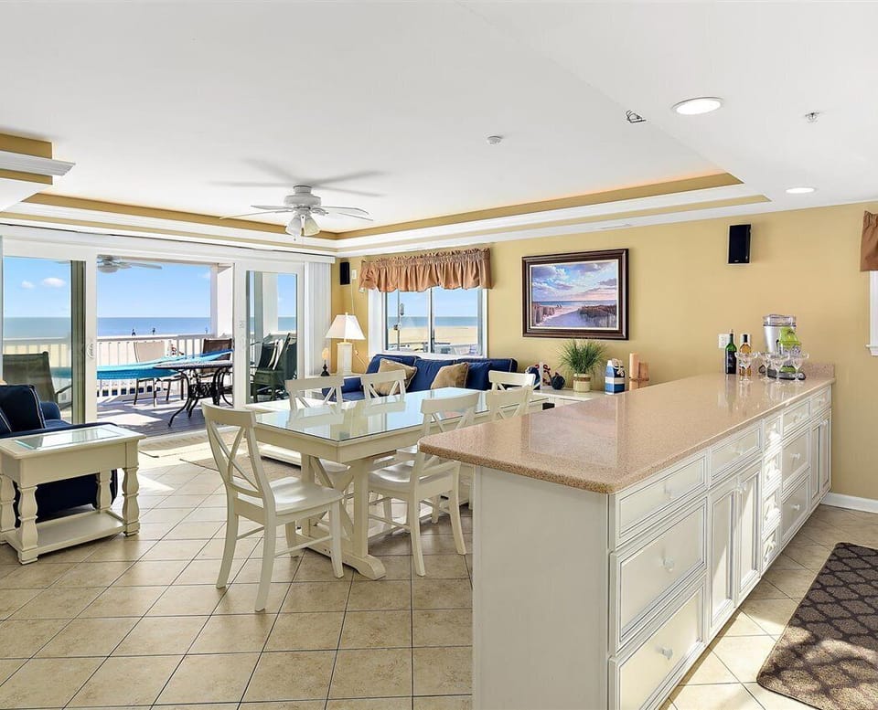 LIVING-AREA