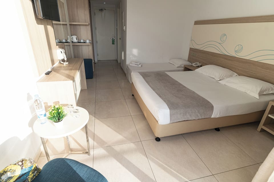 In-room safe, soundproofing, iron/ironing board, WiFi