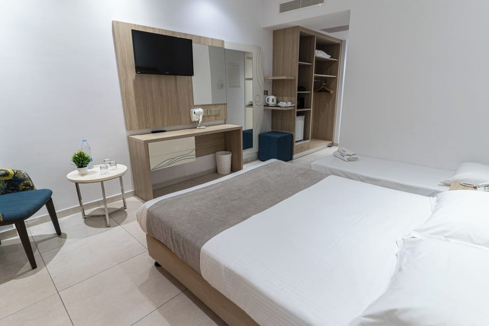 In-room safe, soundproofing, iron/ironing board, WiFi