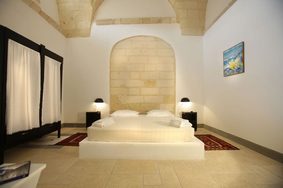 Suite | Premium bedding, minibar, in-room safe, individually decorated