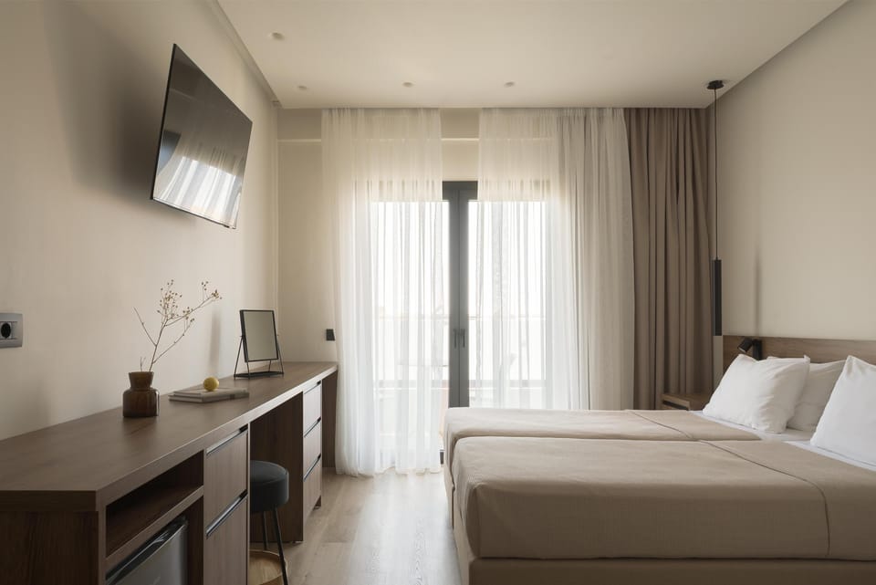 Superior Double or Twin Room with Terrace | In-room safe, desk, blackout drapes, iron/ironing board
