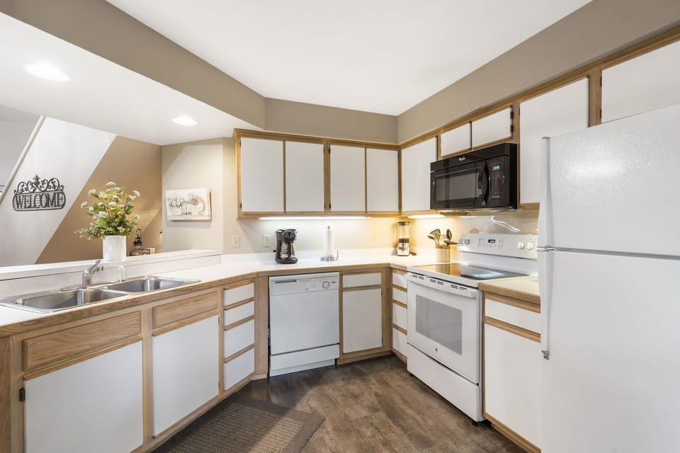 Full Kitchen