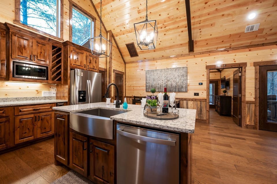 Open concept to see all the beauty inside & out.