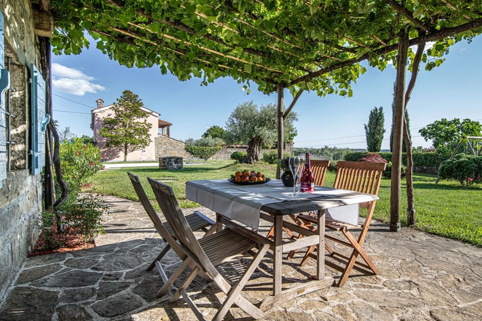 Family Villa, 2 Bedrooms, Fireplace, Mountainside (Pool Villa Lavanda) | BBQ/picnic area