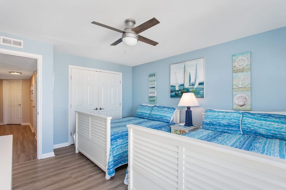 2 Cozy Full beds sleep up to 4 in Bedroom 2