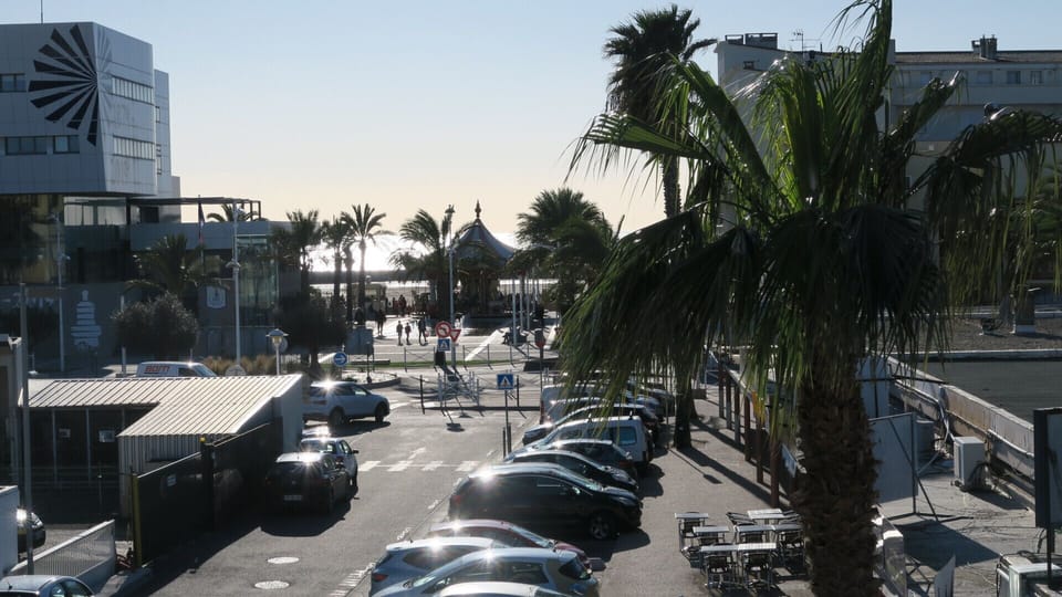 The seafront and its caroussel