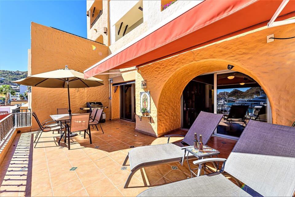 Fully equipped patio 