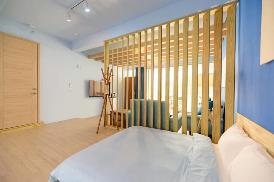Deluxe Studio Suite | Free WiFi