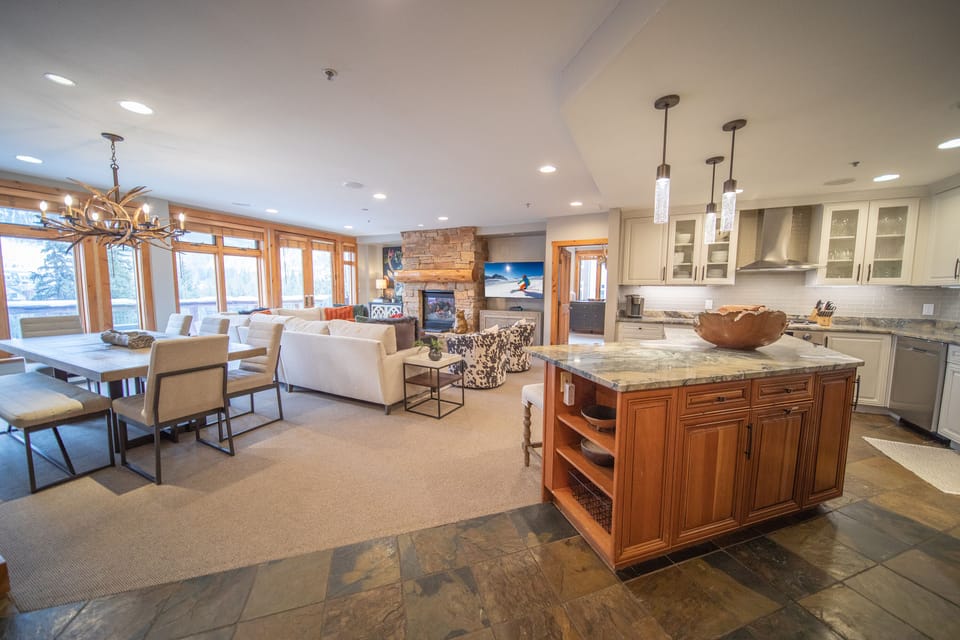 Bright, beautiful vacation condo in the Village!