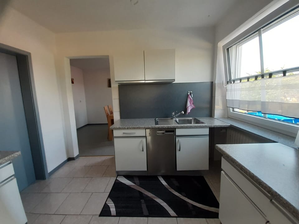 Apartment, Patio | Private kitchen | Fridge, microwave, oven, stovetop