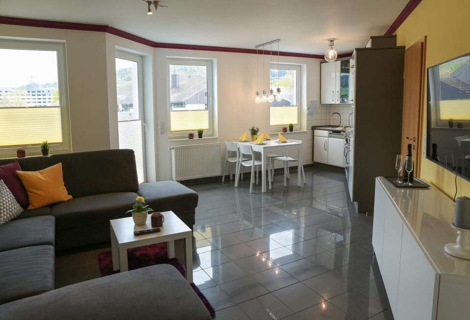Apartment | Dining