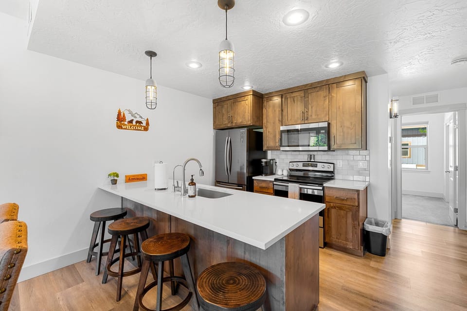 The Highland Hangout- fully furnished kitchen.