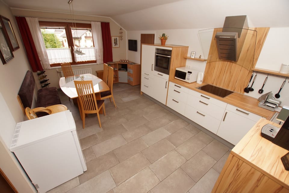 Apartment | Private kitchen | Fridge, microwave, oven, dishwasher