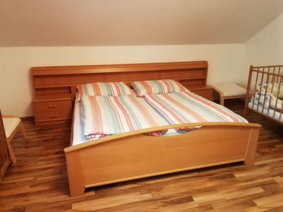 Apartment | 3 bedrooms, WiFi (free)