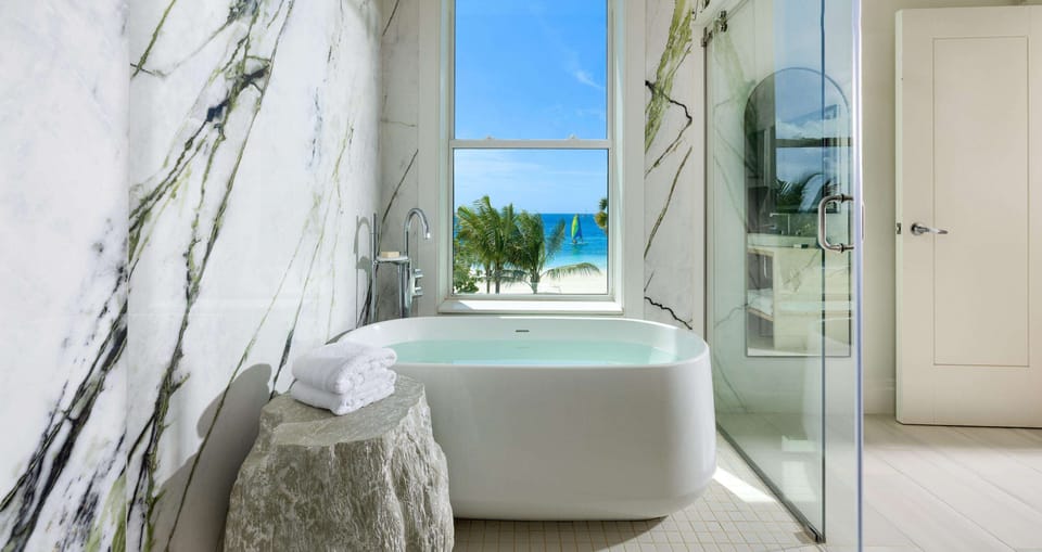Firesky Reserve Villa Four Bedroom Butler | Bathroom | Combined shower/tub, free toiletries, hair dryer, towels