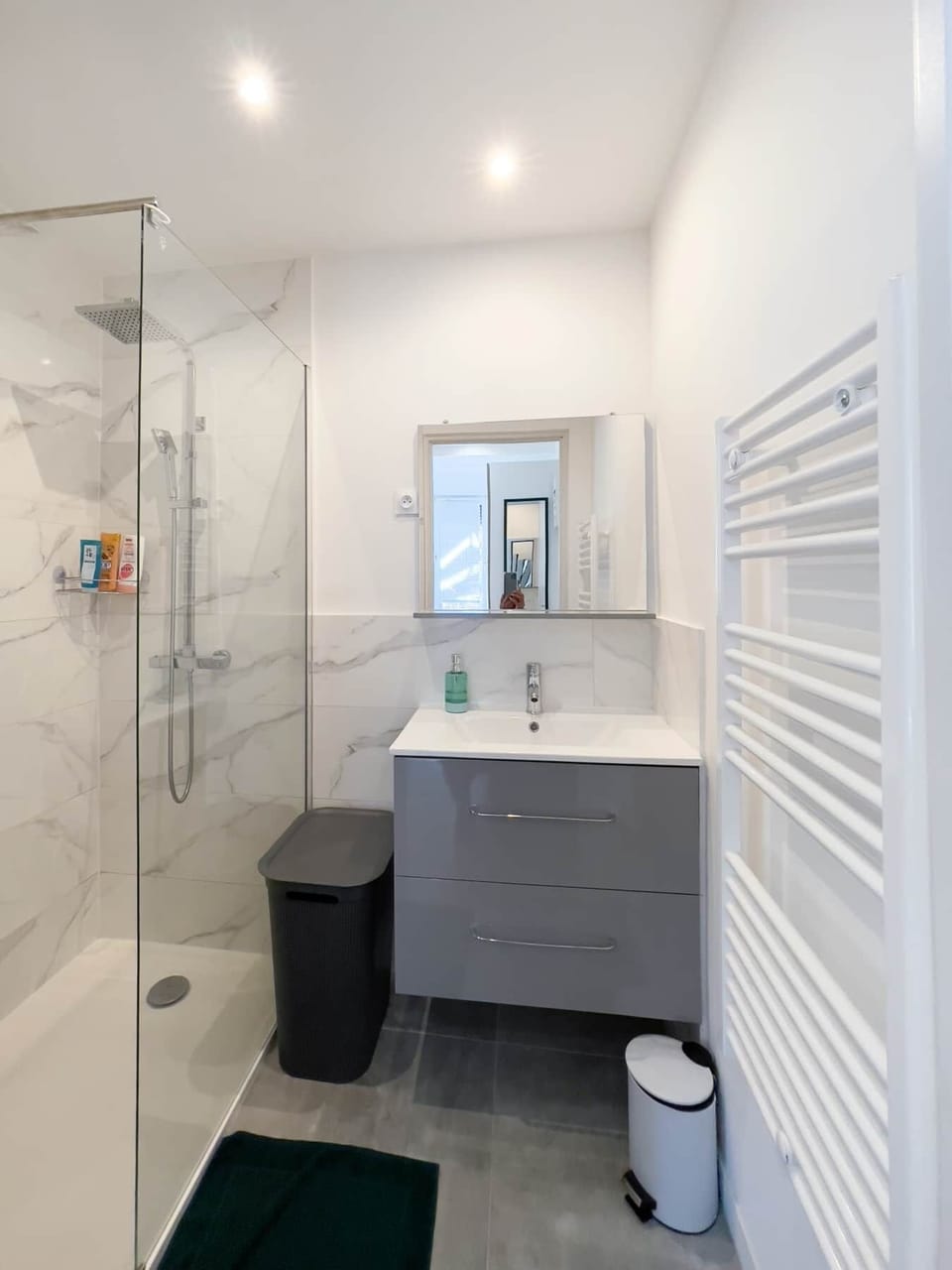 Bathroom (3)