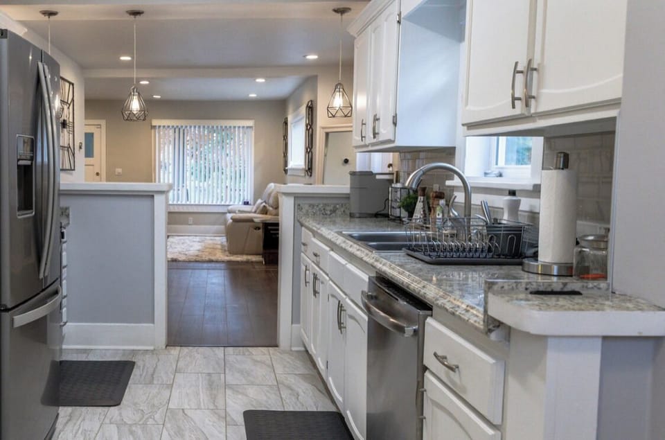 Streamline kitchen with all the Modern Amenities