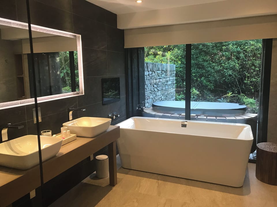 Wild Garden Hot Tub Suite | Bathroom | Free toiletries, hair dryer, bathrobes, slippers