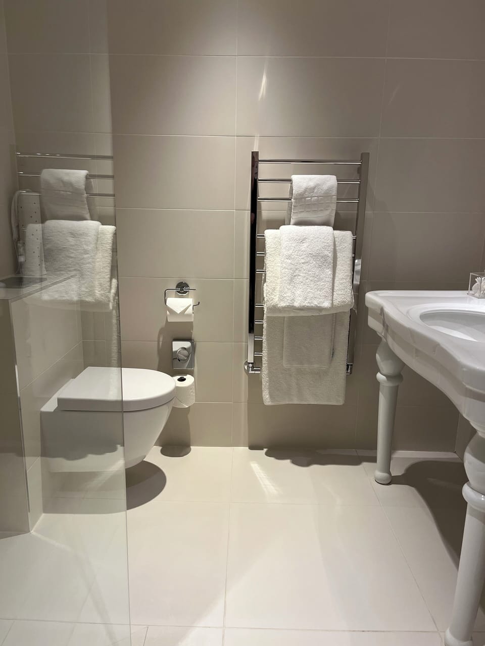Classic Double Room Single Use | Bathroom | Free toiletries, hair dryer, bathrobes, slippers