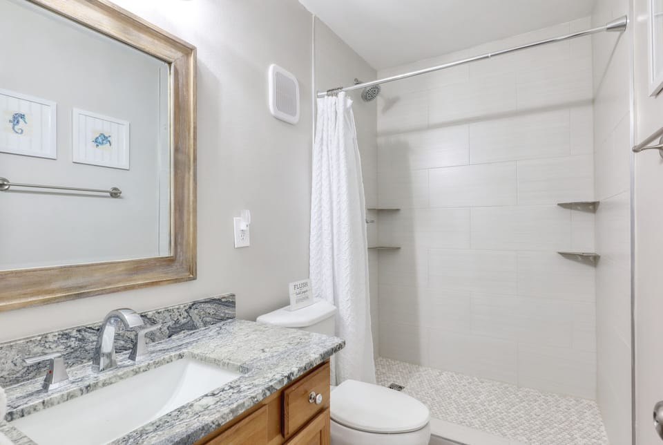 Breakers unit 31 2/2 Sleeps 8 Orange Beach, AL Managed by Island Rentals
