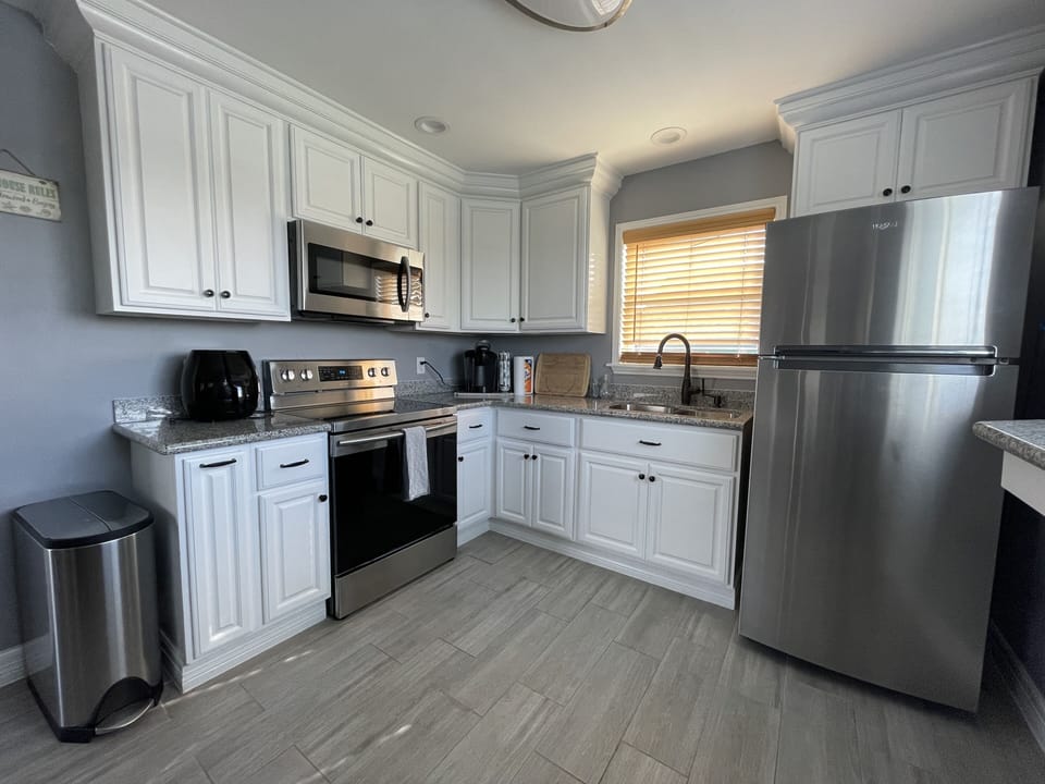 Unit #1
Kitchen 
