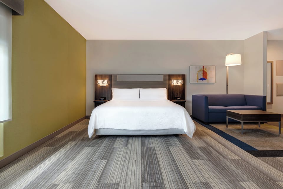 In-room safe, desk, laptop workspace, blackout drapes