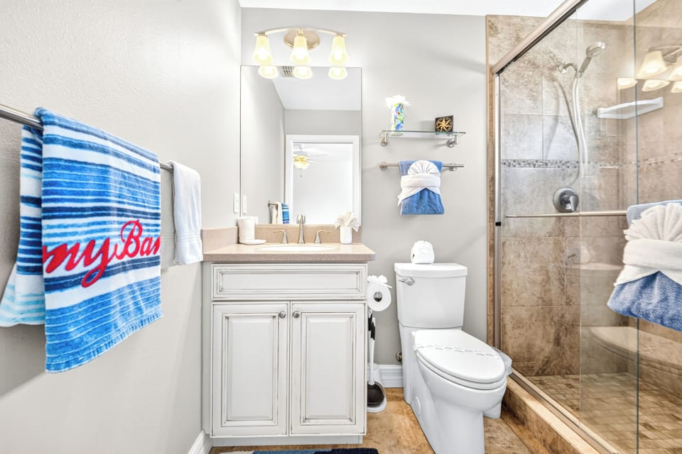 Ensuite Primary Bathroom