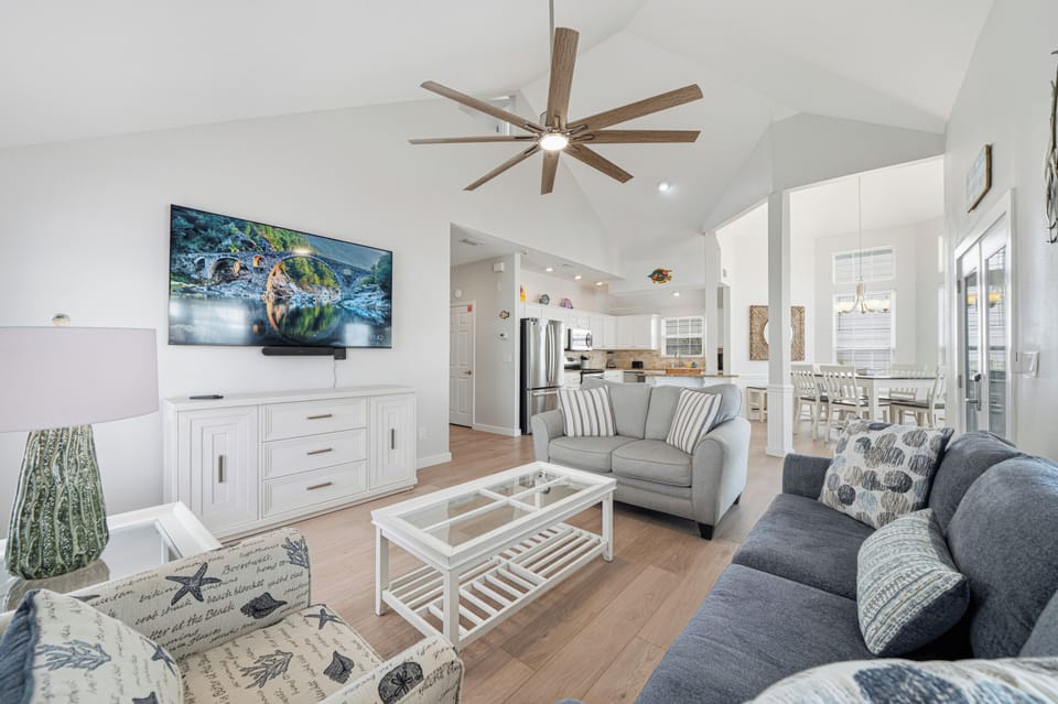 Living Room inside Crystal Shores Crystal Cottage Beach House