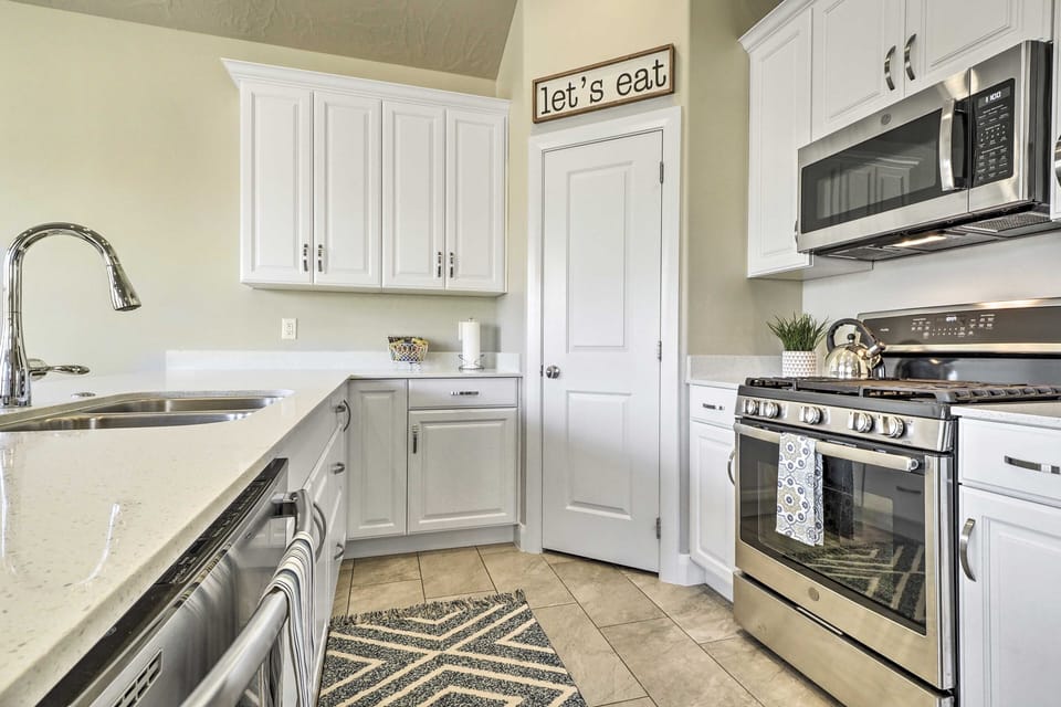 Fully Equipped Kitchen | Cooking Basics & Spices