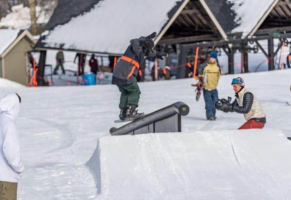 Snow and ski sports