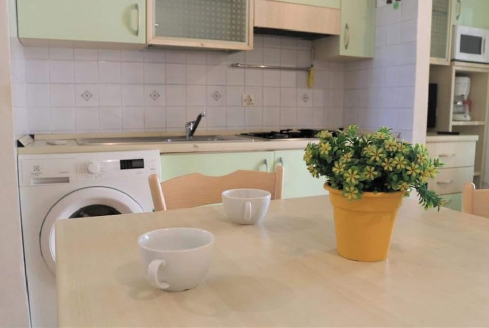 Apartment, 1 Bedroom, Balcony | Interior