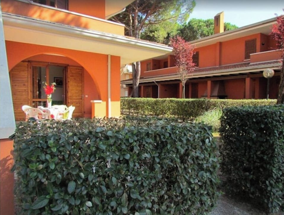 Apartment, 2 Bedrooms, Patio, Garden View | Property entrance