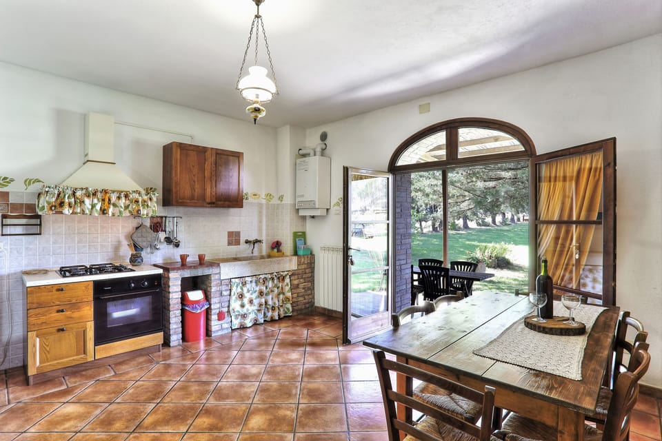 Apartment, 2 Bedrooms, Accessible, Smoking | Interior