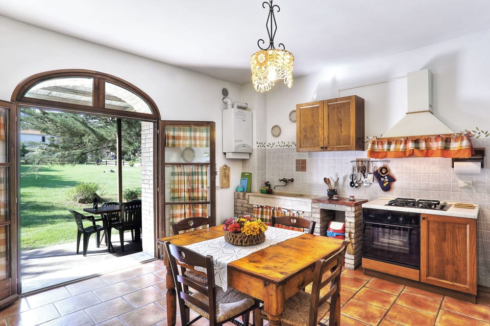 Apartment, 2 Bedrooms, Smoking, Patio | Interior