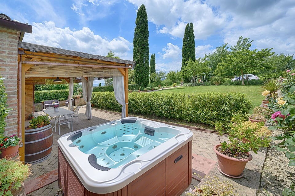 Autumn, Garden, Hot Tub, Outdoor, Scenic View, Spring, Summer