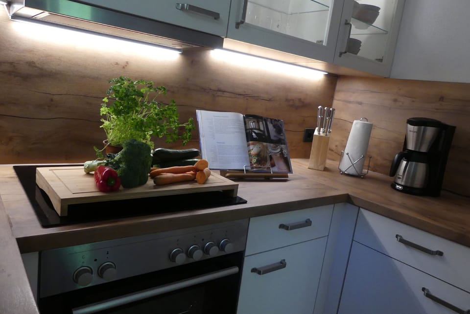 Condo, Ground Floor | Private kitchen | Fridge, oven, stovetop, dishwasher