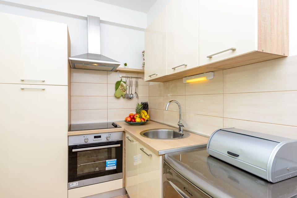 Villa (Five-Bedroom Villa with Swimming Pool) | Private kitchen | Fridge, microwave, stovetop, dishwasher