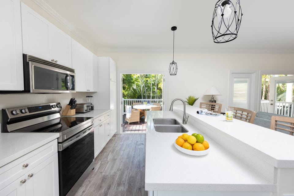 3 Bedroom Premium Home with Pool | Private kitchenette | Coffee/tea maker