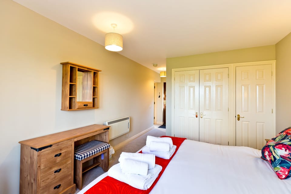 Ground Floor  En-Suite Bedroom