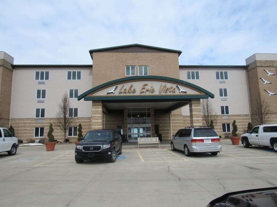 Lake Erie Vista
4699 Lake Rd. E

440-479-4531