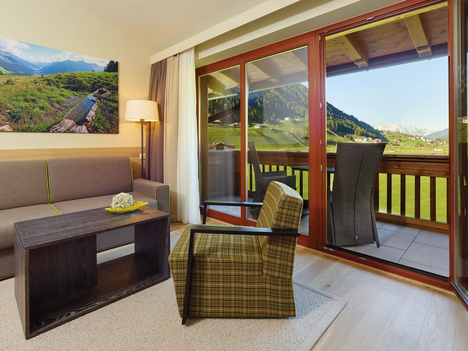 Junior Suite, Balcony, Mountain View | 1 bedroom, premium bedding, pillowtop beds, minibar