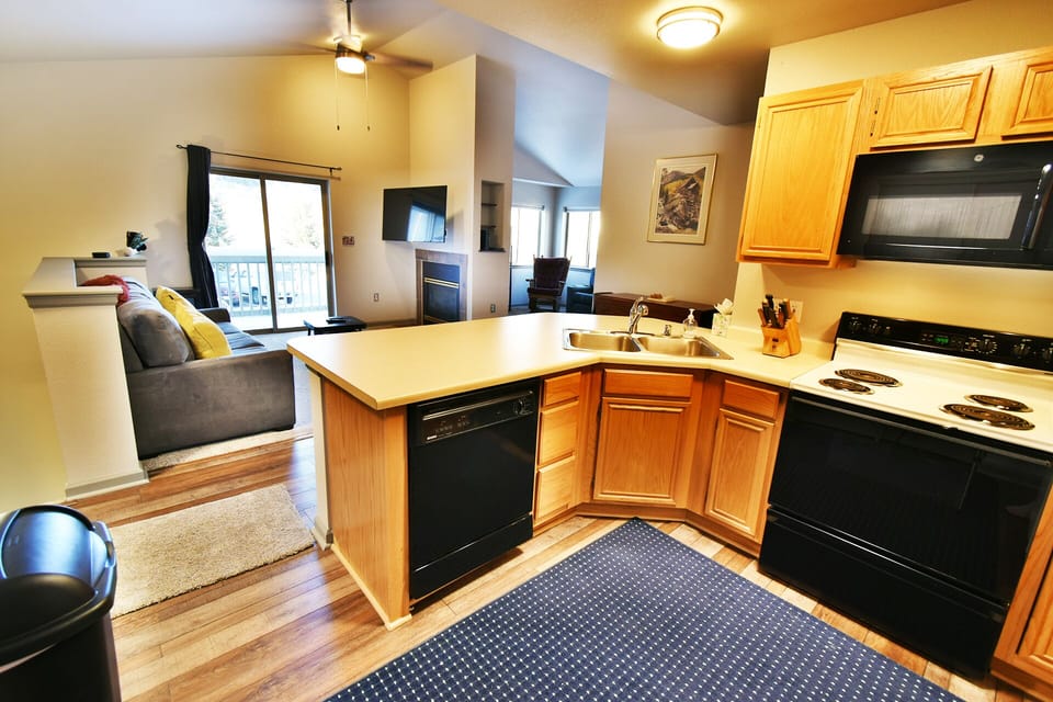 Fully Equipped Kitchen - Fully Equipped Kitchen