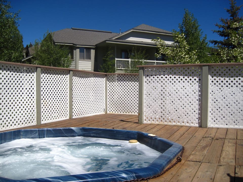 Hot Tubs Open - Hot Tubs Open