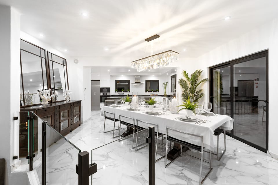 All areas have an open space concept so everyone can be together.