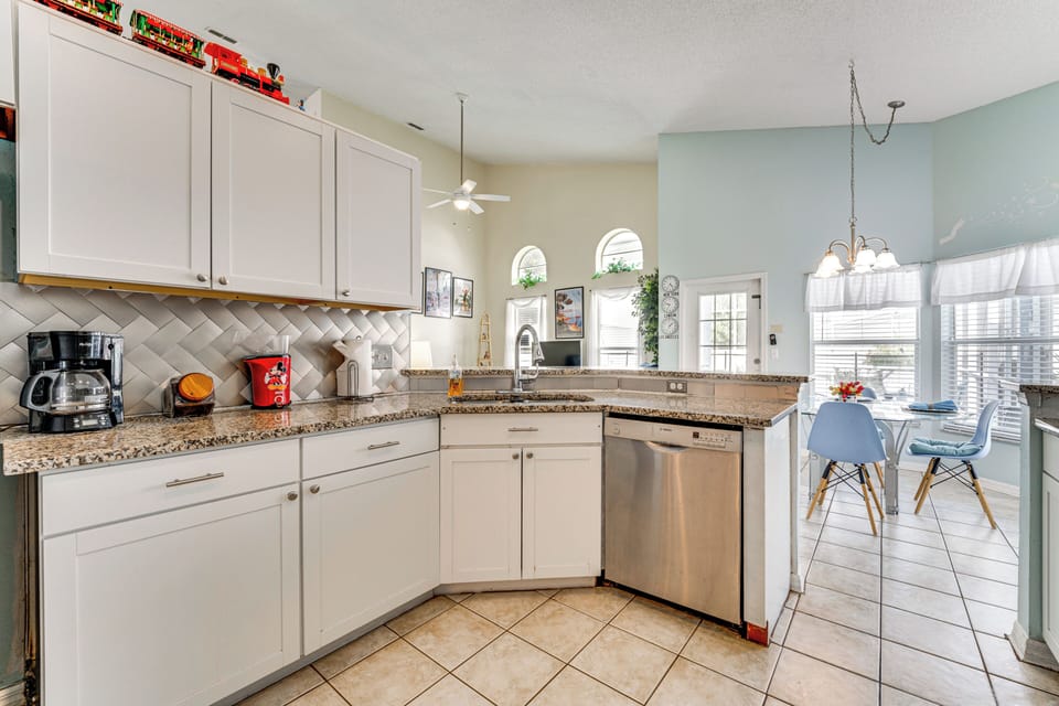 Kitchen | Cooking Basics | Drip Coffee Maker | Dishwasher