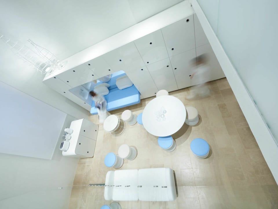 Wood, House, Floor, Flooring, Building, Gas, Table, Ceiling, Glass