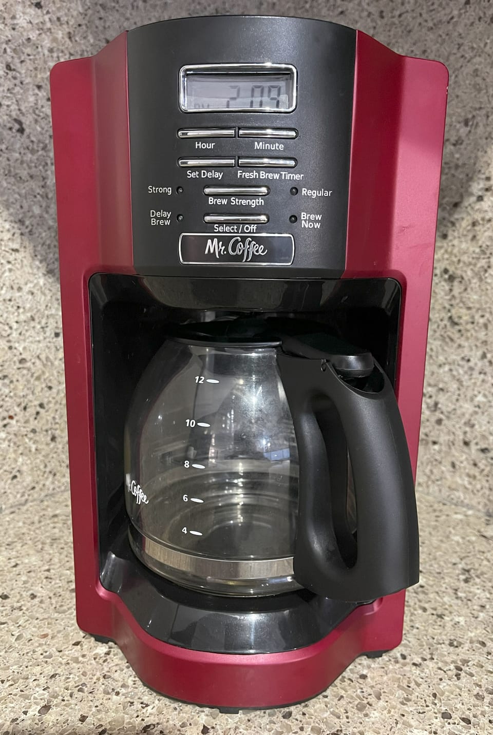 Coffee maker that takes ground coffee. Coffee is not provided.