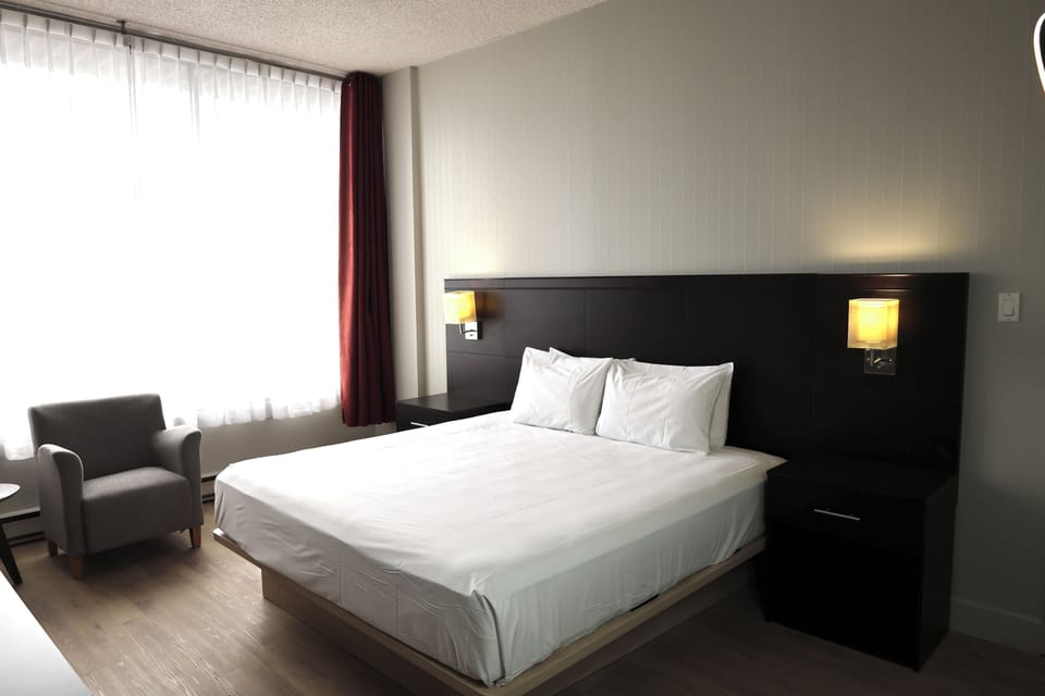 Suite, 1 King Bed with Sofa bed (Distinction) | Hypo-allergenic bedding, desk, laptop workspace, iron/ironing board